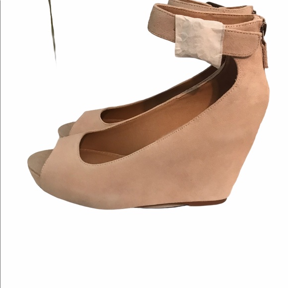 Steve Madden wedge heels size 9 new with box - Picture 1 of 3